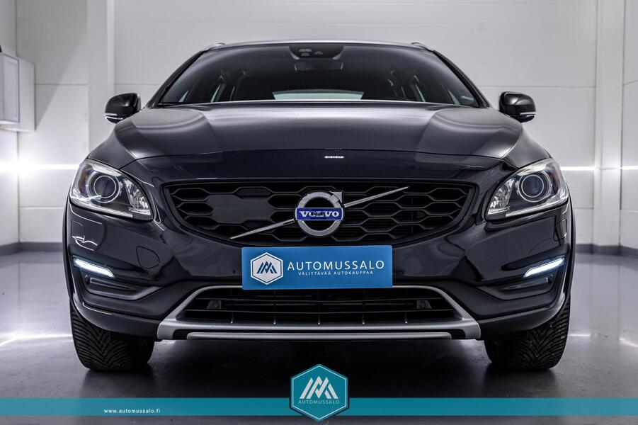 Volvo V60 Cross Country vaihtoauto