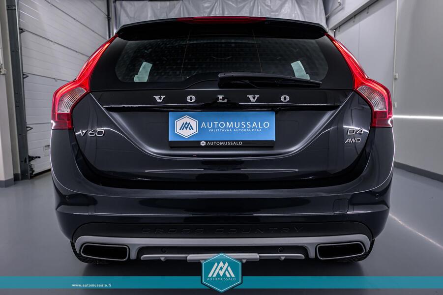 Volvo V60 Cross Country vaihtoauto