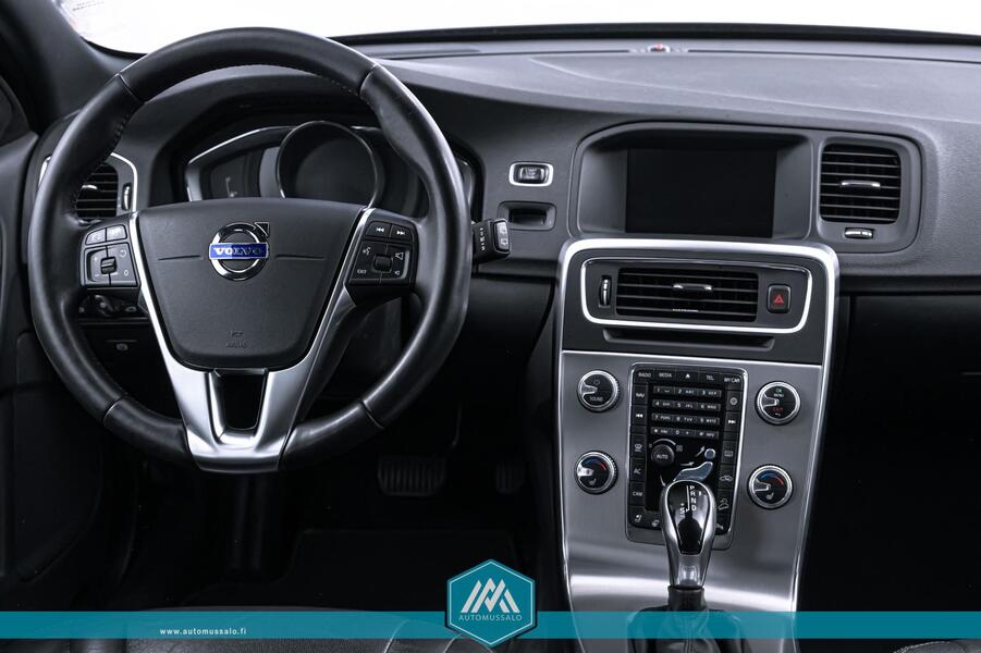 Volvo V60 Cross Country vaihtoauto