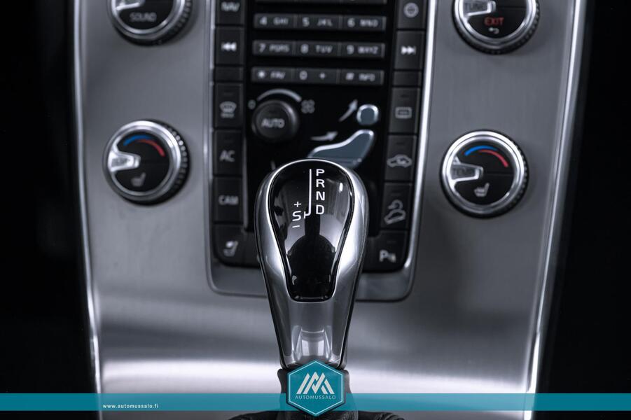 Volvo V60 Cross Country vaihtoauto