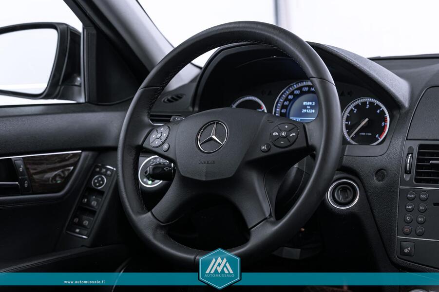 Mercedes-Benz C vaihtoauto