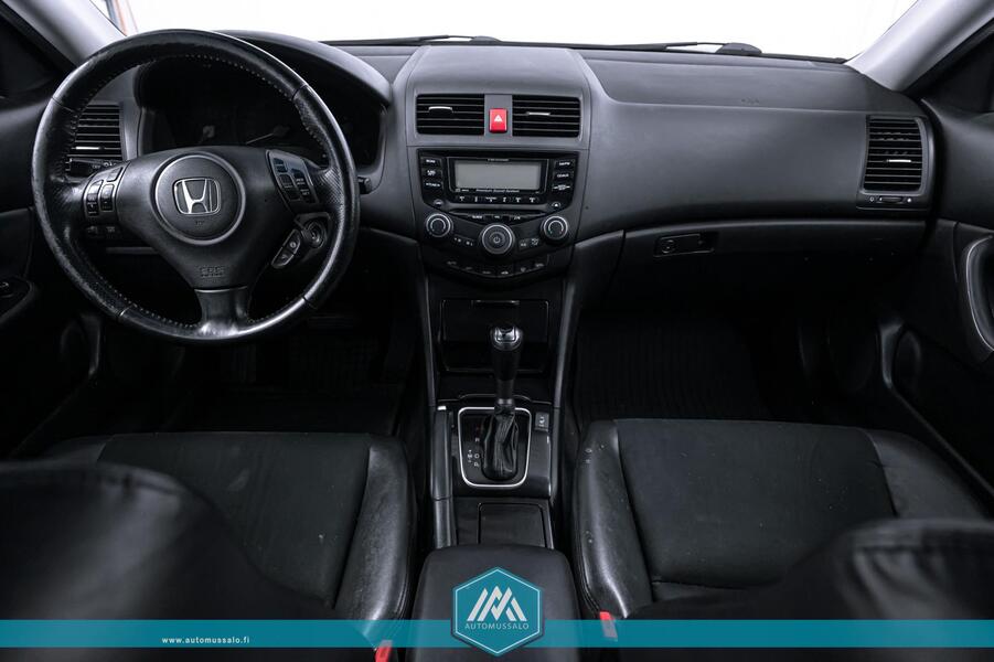 Honda Accord vaihtoauto