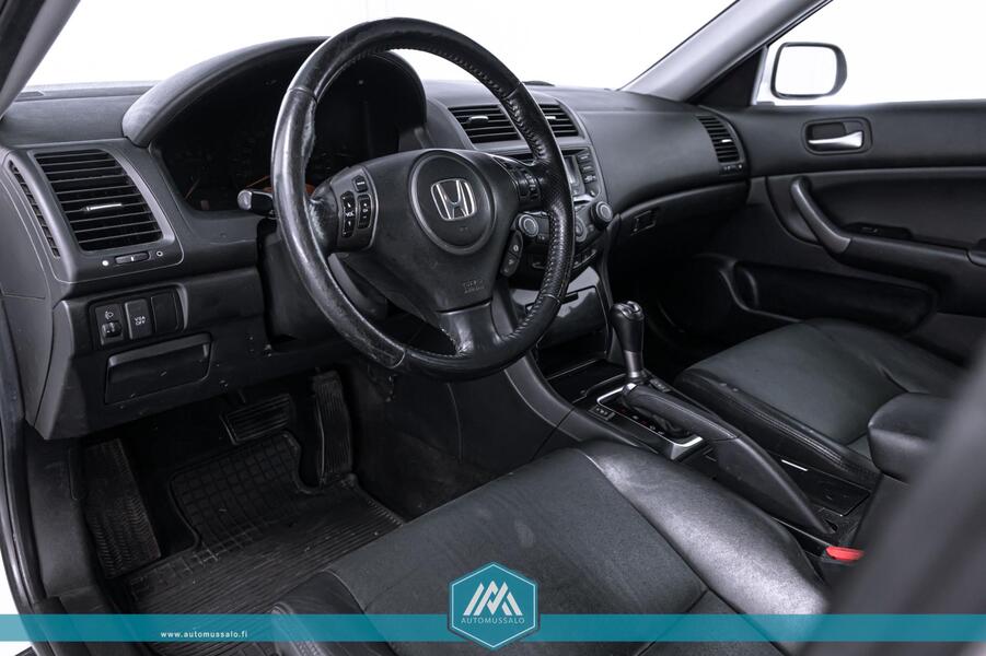 Honda Accord vaihtoauto