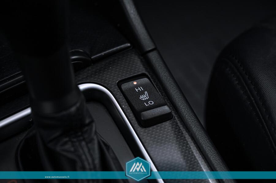 Honda Accord vaihtoauto