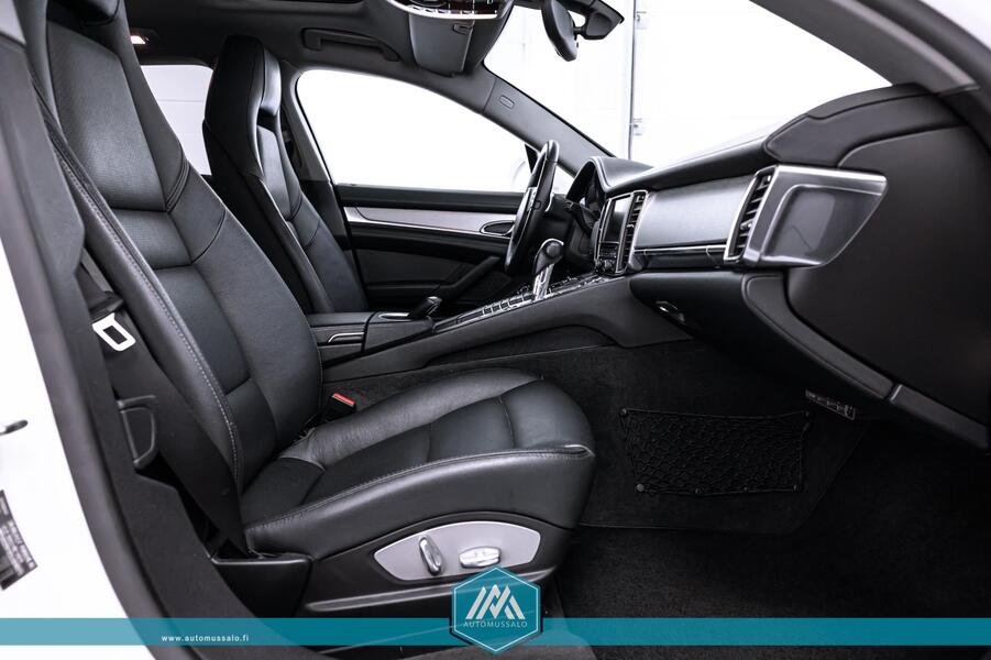 Porsche Panamera vaihtoauto