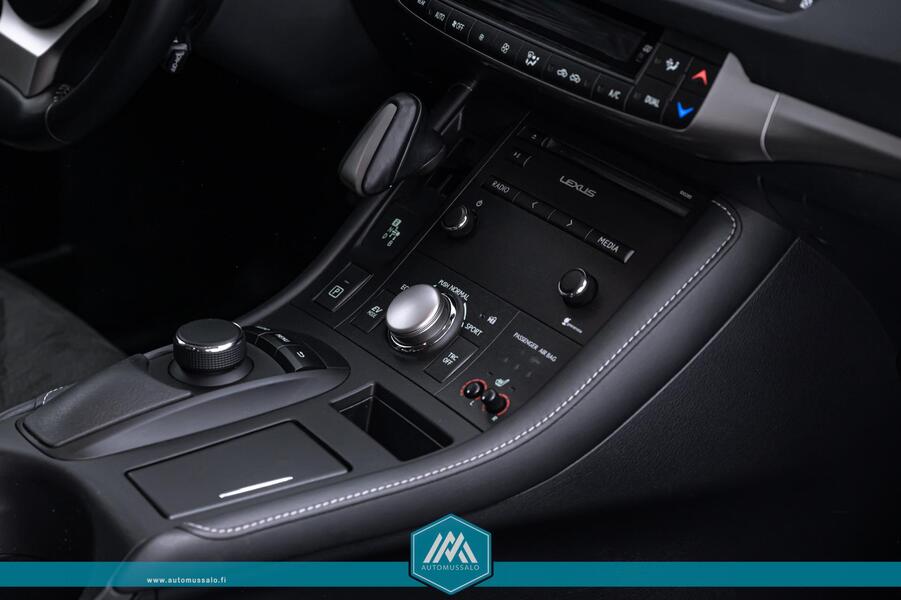 Lexus CT vaihtoauto