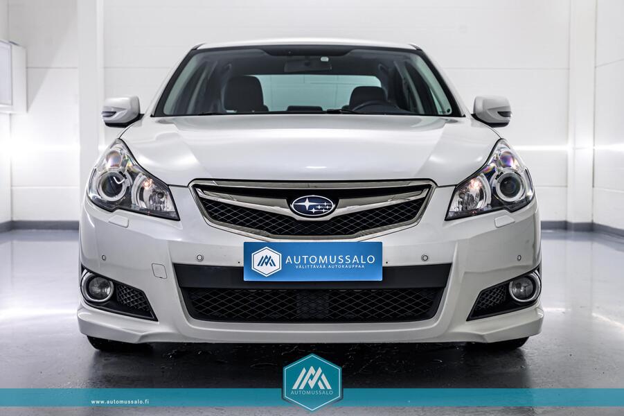 Subaru Legacy vaihtoauto