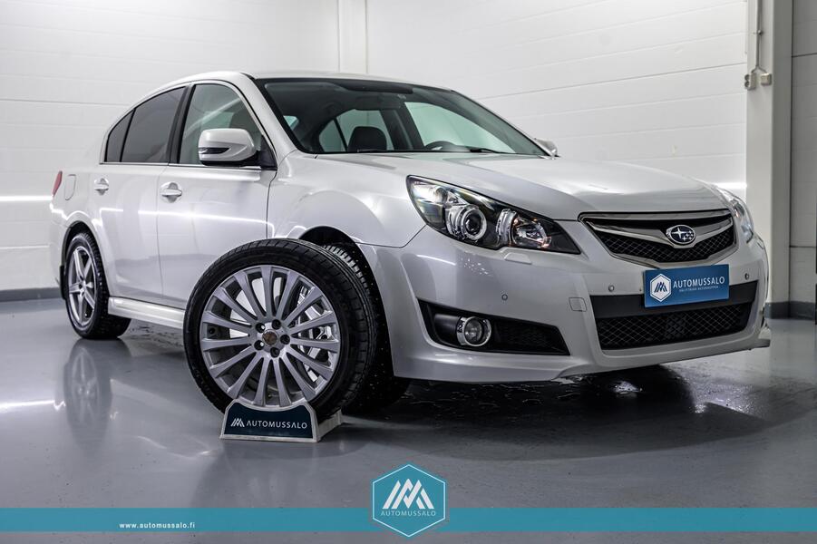 Subaru Legacy vaihtoauto