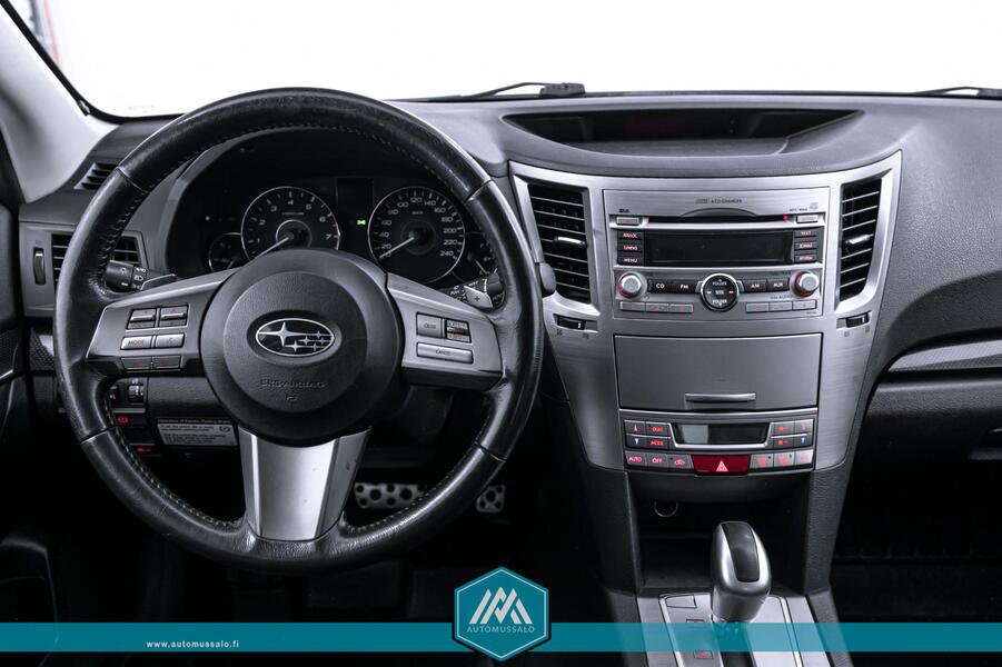 Subaru Legacy vaihtoauto