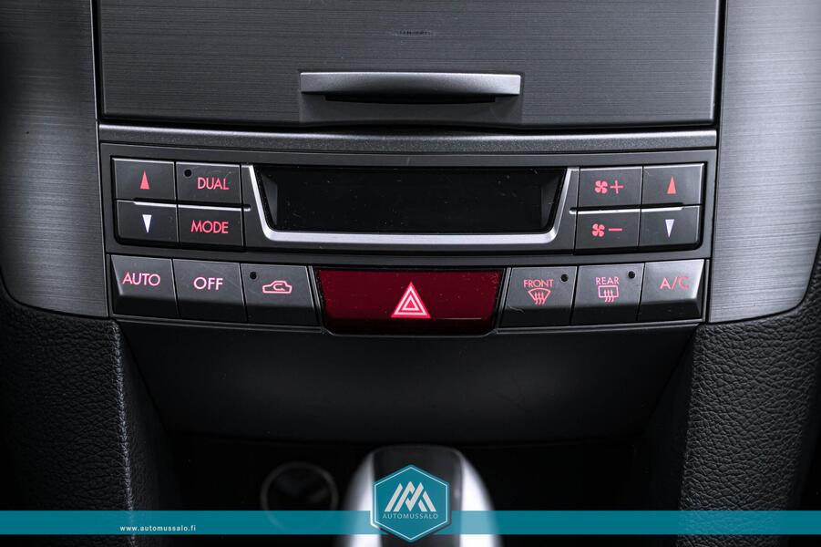 Subaru Legacy vaihtoauto