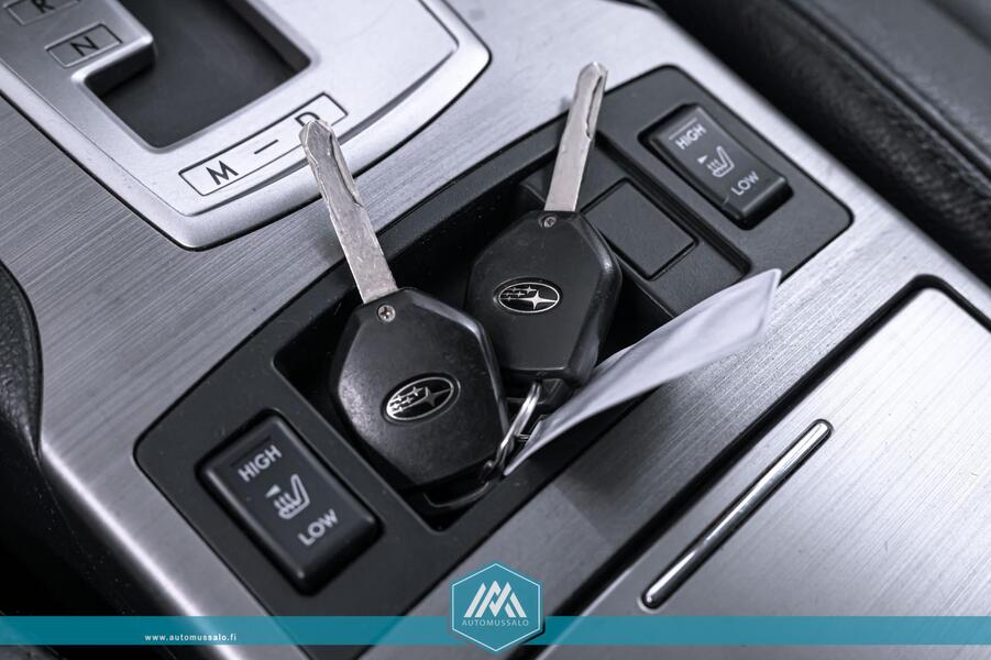 Subaru Legacy vaihtoauto