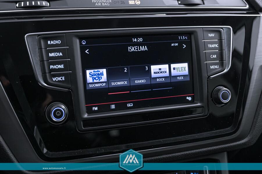 Volkswagen Touran vaihtoauto