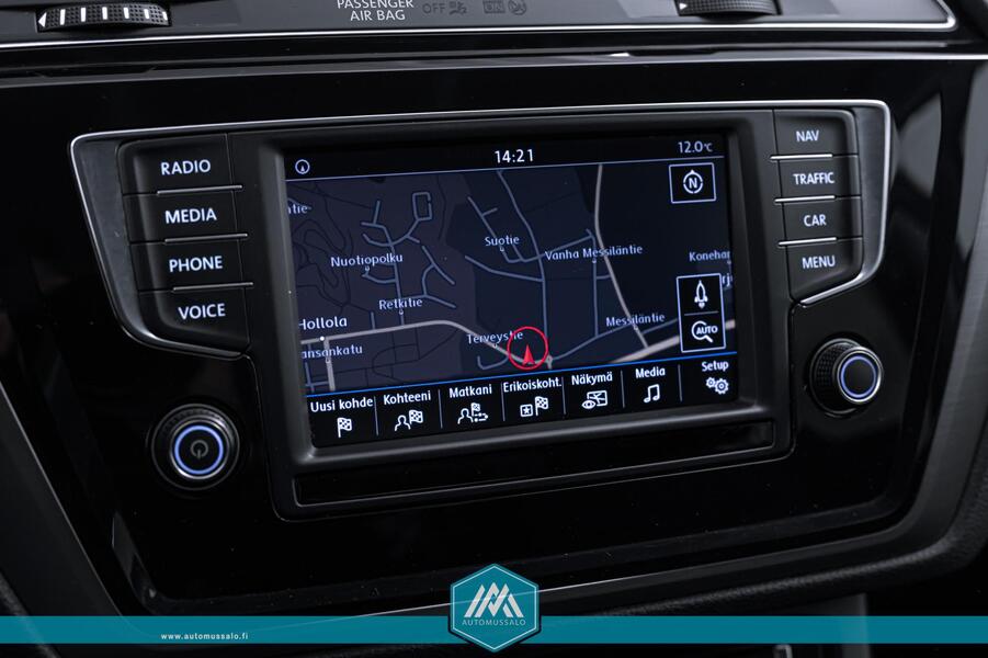 Volkswagen Touran vaihtoauto