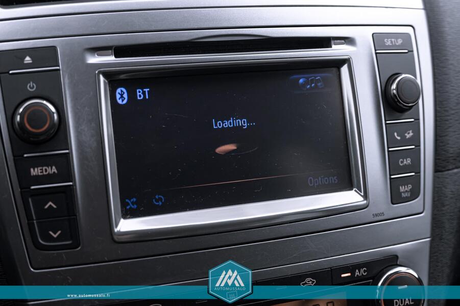 Toyota Avensis vaihtoauto