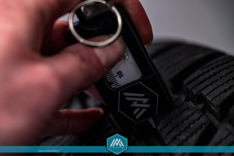 Volvo V40 vaihtoauto