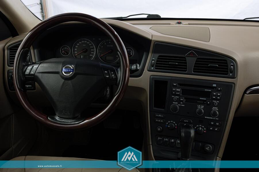 Volvo XC70 vaihtoauto