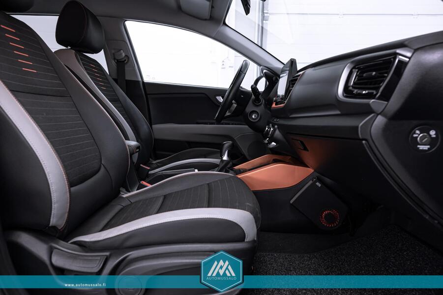 Kia Stonic vaihtoauto