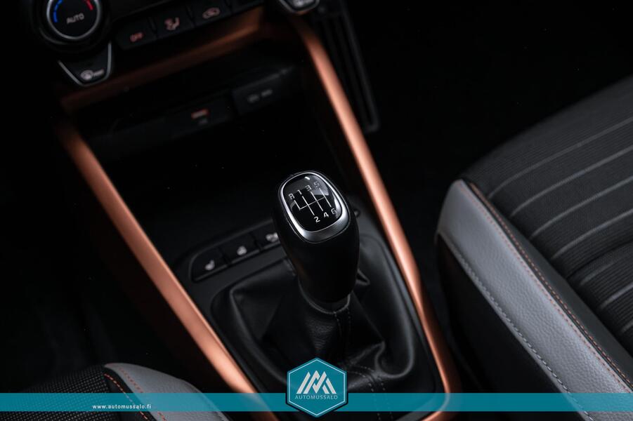 Kia Stonic vaihtoauto