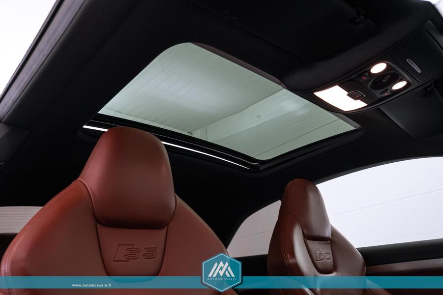 Audi S5 vaihtoauto