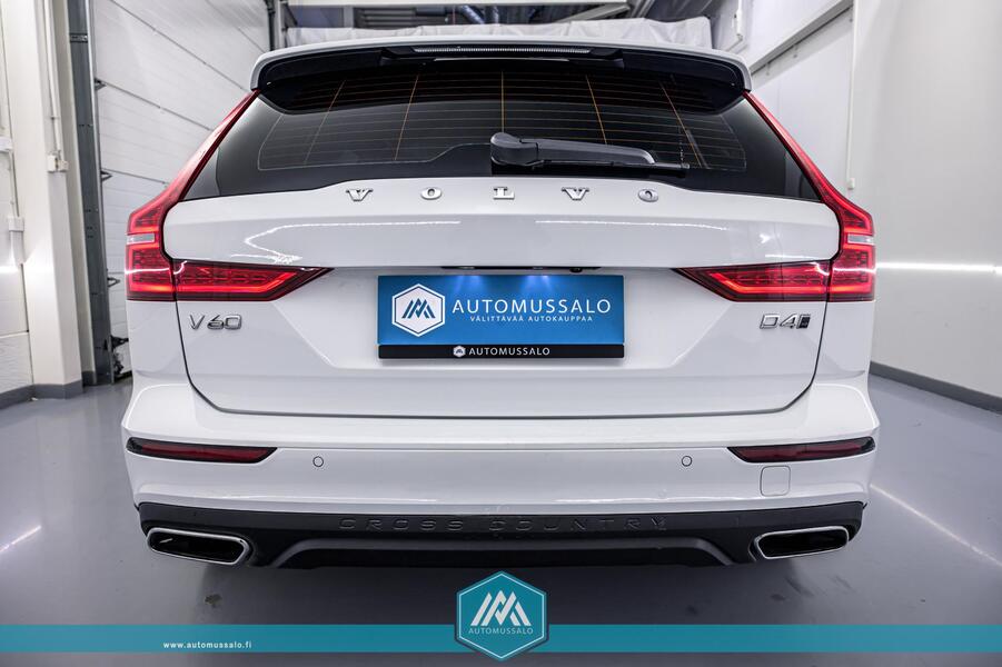 Volvo V60 Cross Country vaihtoauto