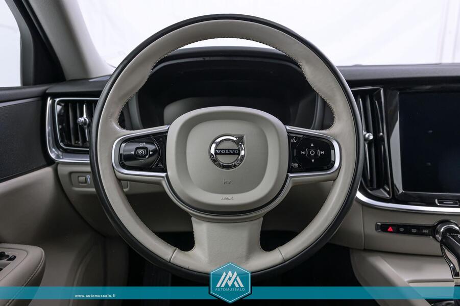 Volvo V60 Cross Country vaihtoauto