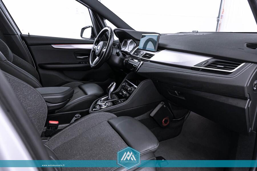 BMW 218 vaihtoauto