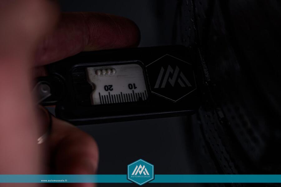 Dodge Nitro vaihtoauto