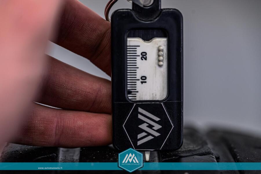 Dodge Nitro vaihtoauto