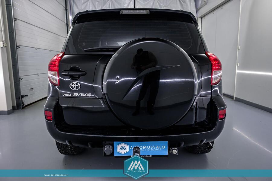 Toyota RAV4 vaihtoauto