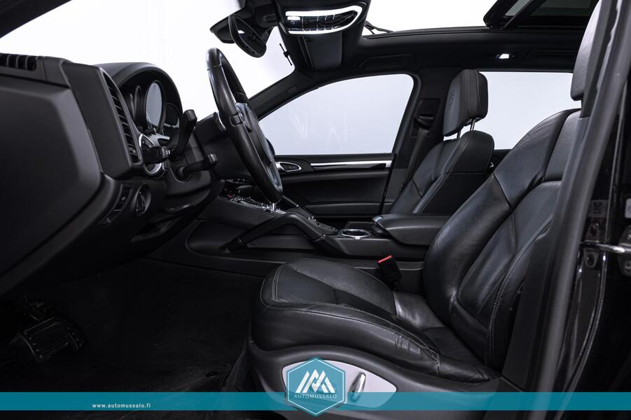 Porsche Cayenne vaihtoauto