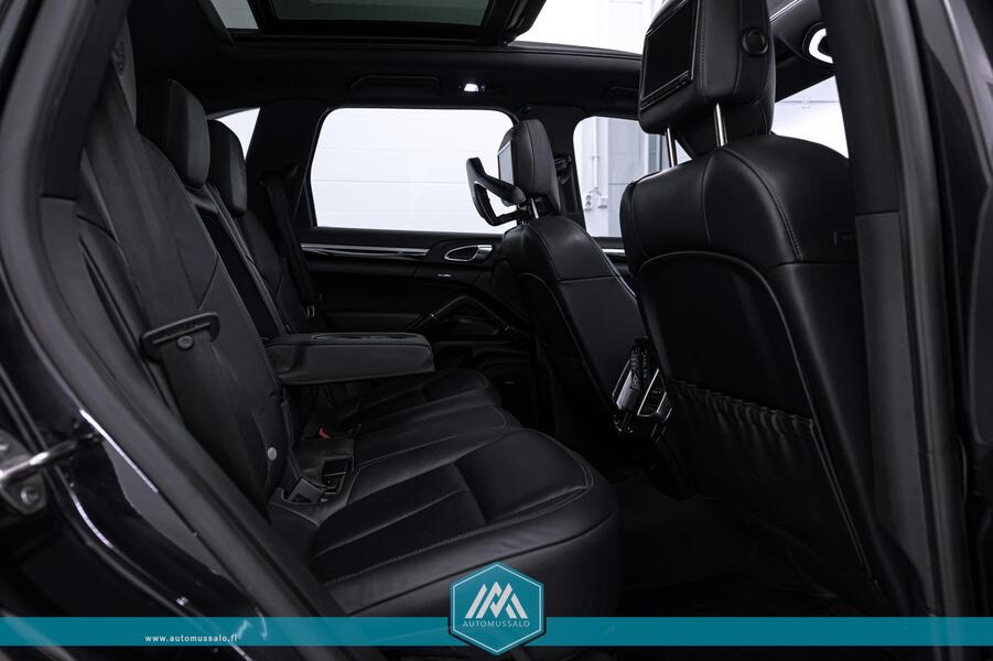 Porsche Cayenne vaihtoauto