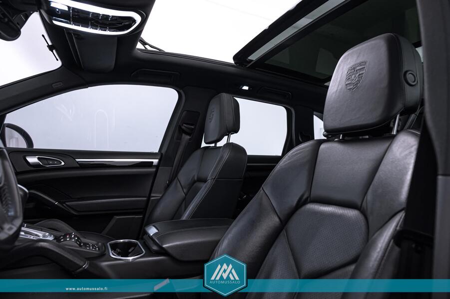 Porsche Cayenne vaihtoauto