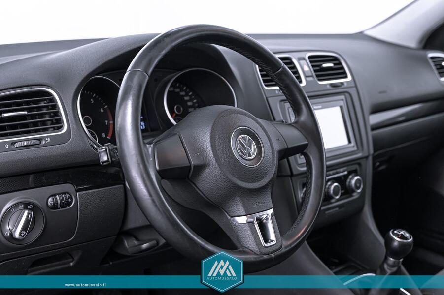 Volkswagen Golf vaihtoauto