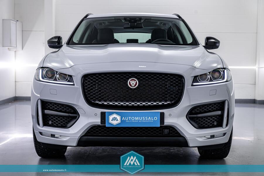 Jaguar F-PACE vaihtoauto