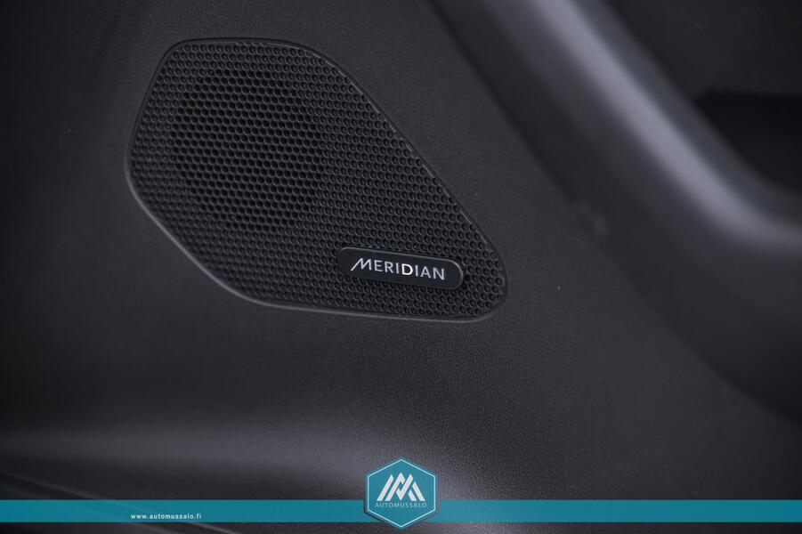 Jaguar F-PACE vaihtoauto