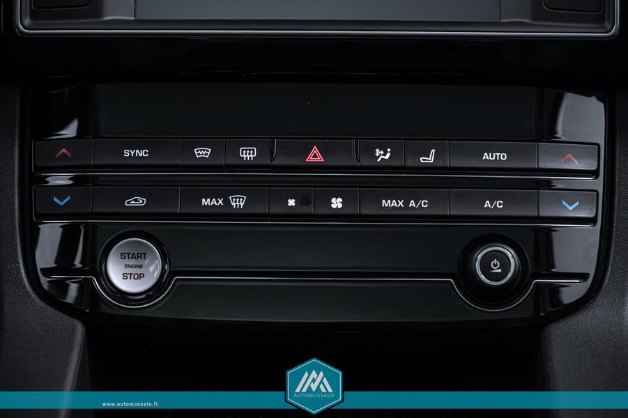 Jaguar F-PACE vaihtoauto