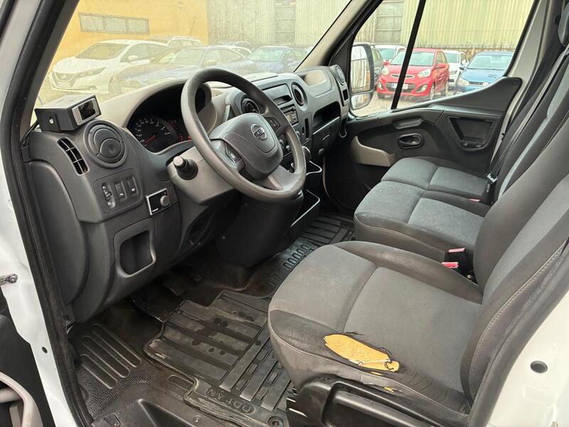 Nissan NV400 vaihtoauto