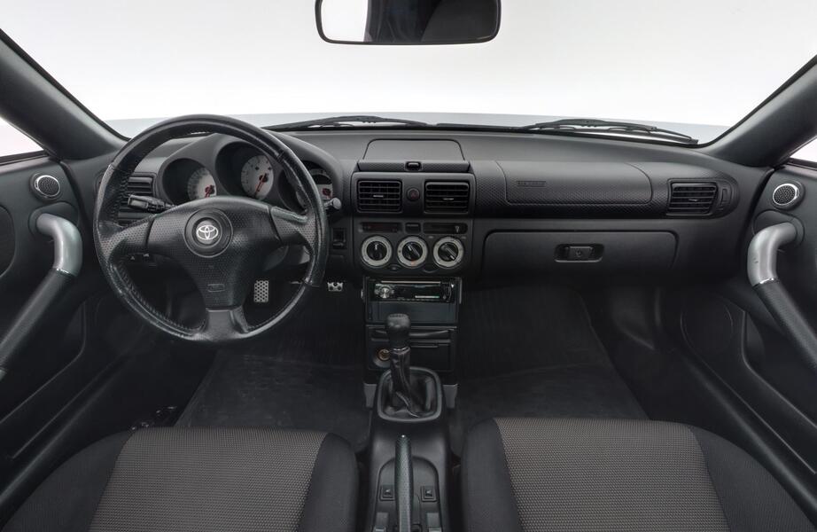 Toyota MR2 vaihtoauto