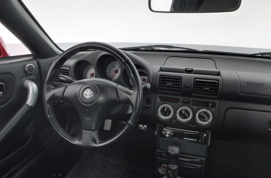 Toyota MR2 vaihtoauto