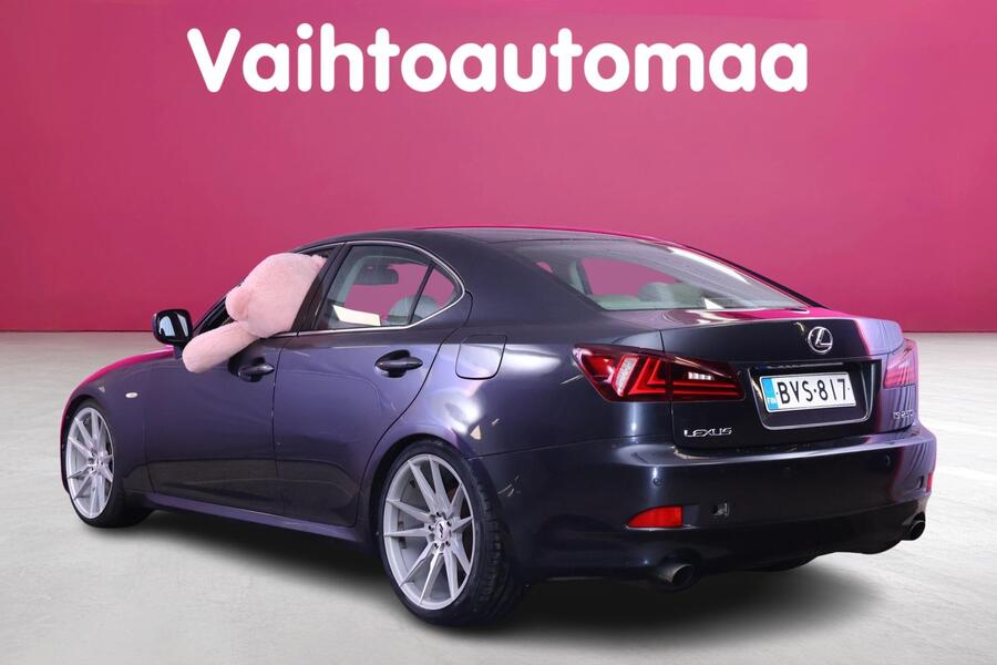 Lexus IS vaihtoauto