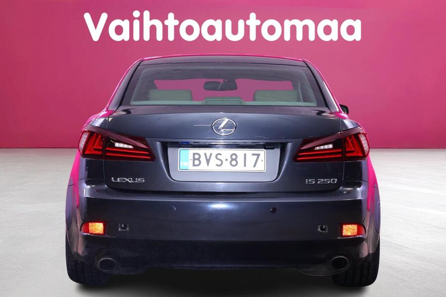 Lexus IS vaihtoauto
