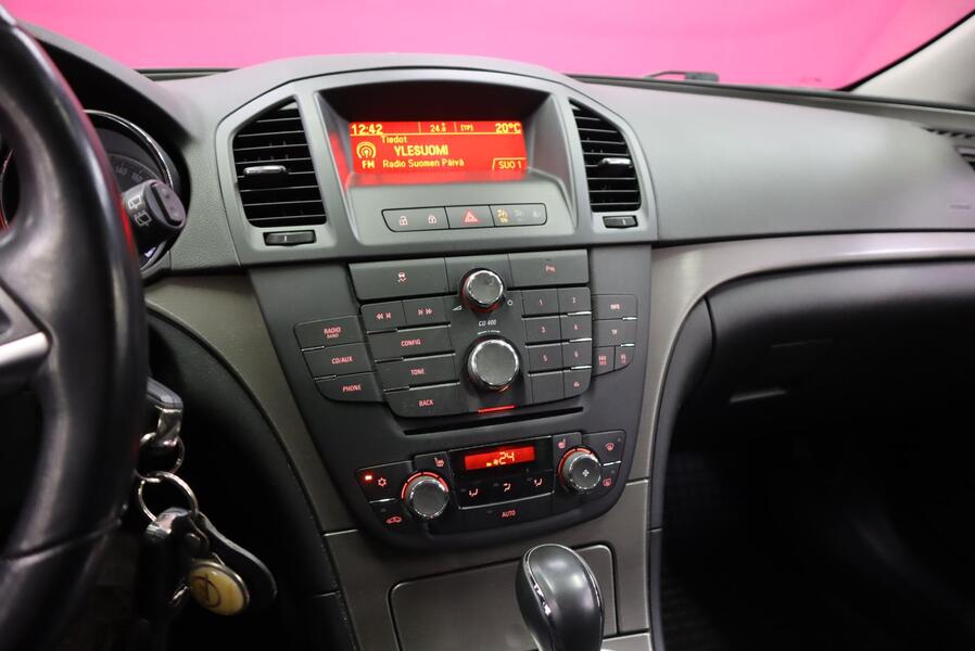 Opel Insignia vaihtoauto