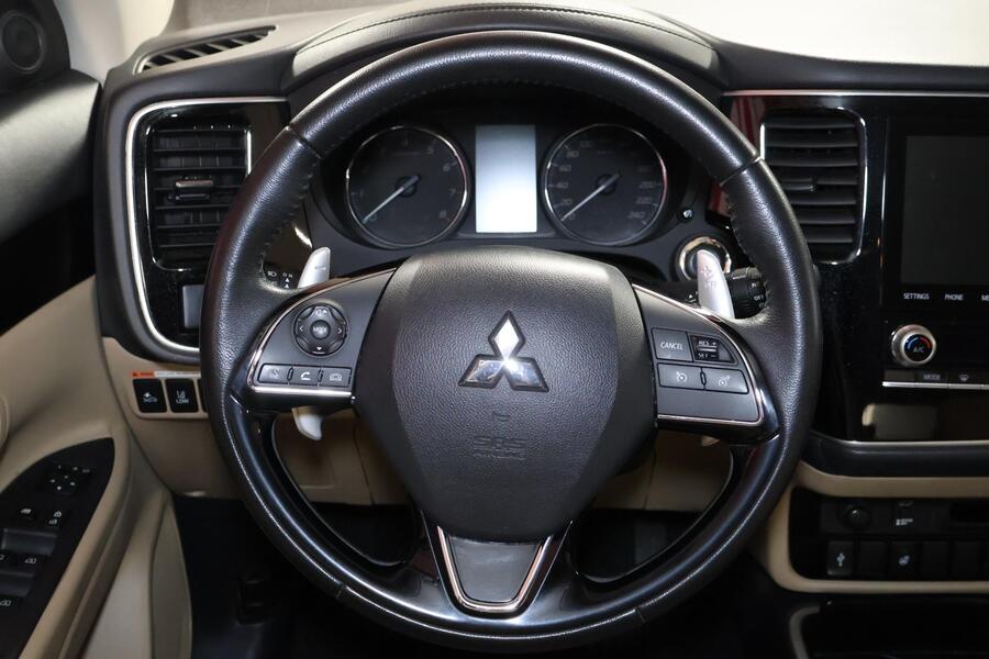 Mitsubishi Outlander vaihtoauto