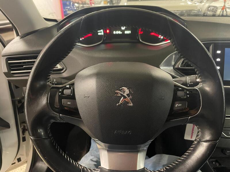 Peugeot 308 vaihtoauto