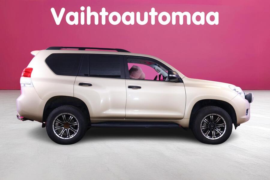 Toyota Land Cruiser vaihtoauto