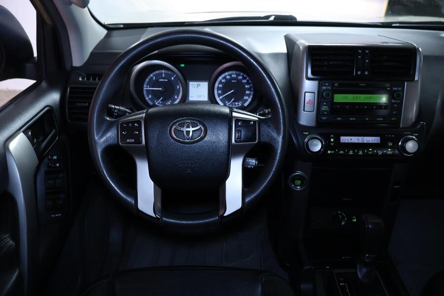 Toyota Land Cruiser vaihtoauto