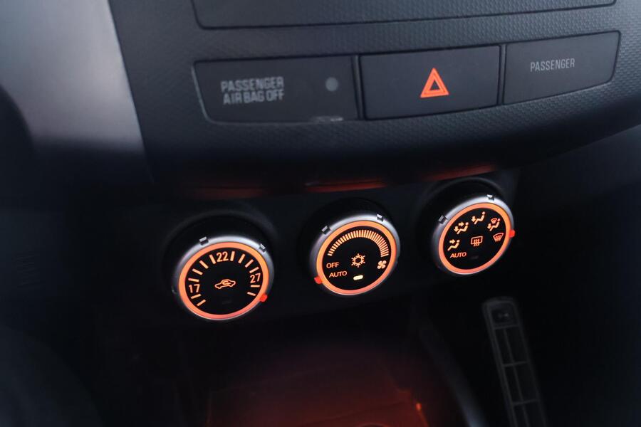 Mitsubishi Outlander vaihtoauto