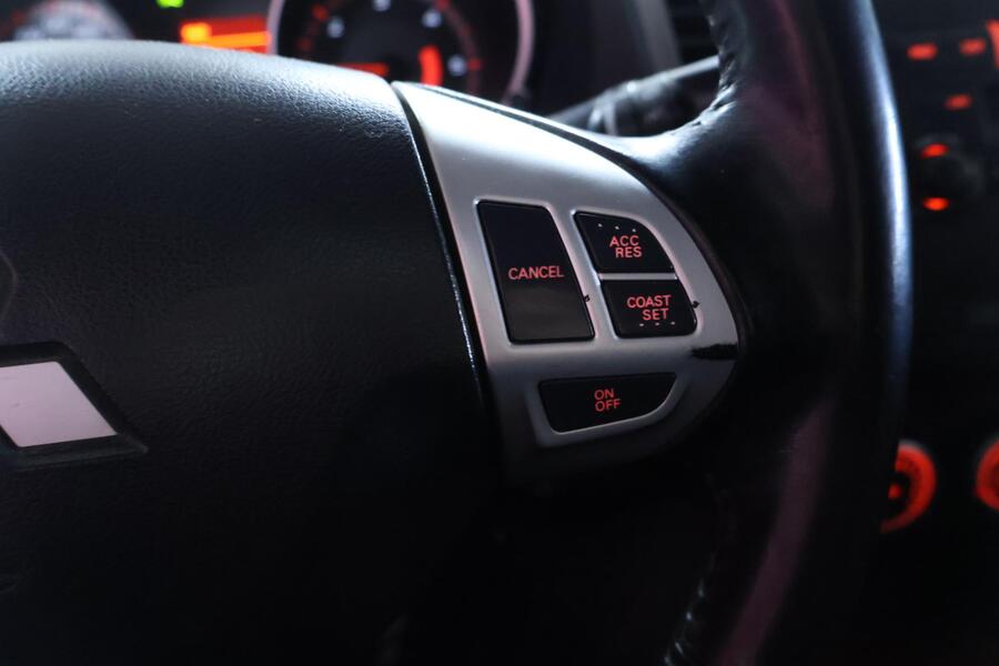 Mitsubishi Outlander vaihtoauto