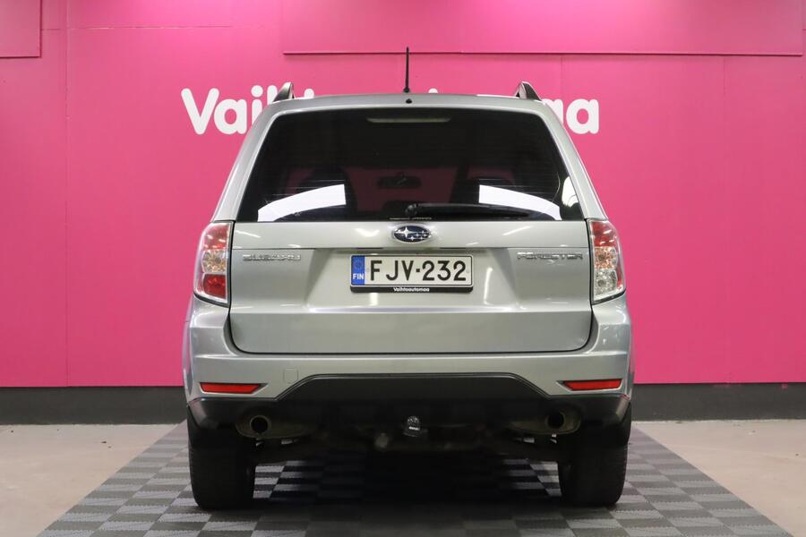 Subaru Forester vaihtoauto