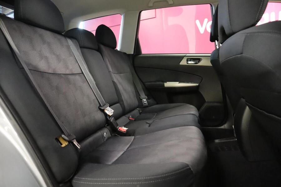 Subaru Forester vaihtoauto